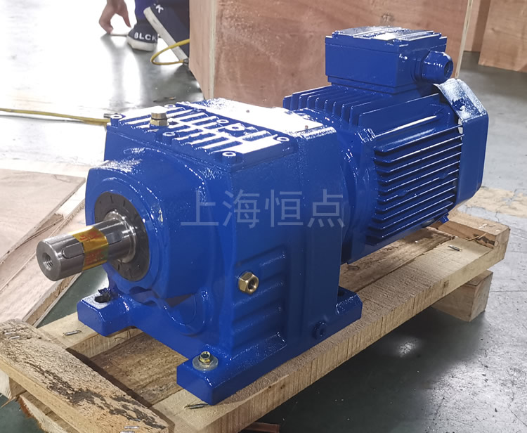 R47系列減速機配電機，藍色油漆實物照片